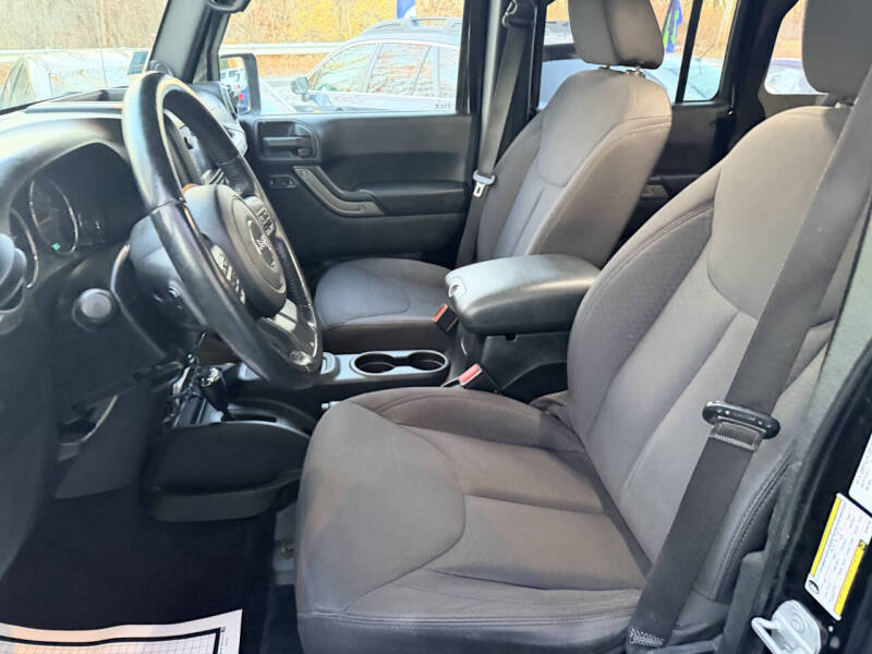 2013 Jeep Wrangler Unlimited Freedom Edition