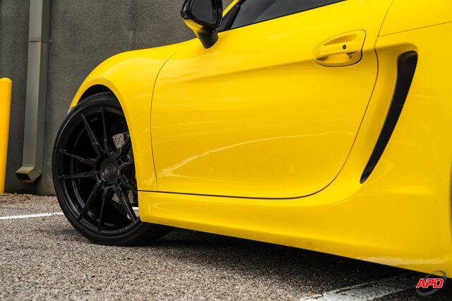 2016 Porsche Cayman