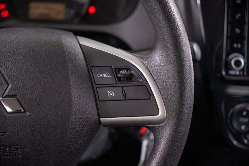 2022 Mitsubishi Mirage ES