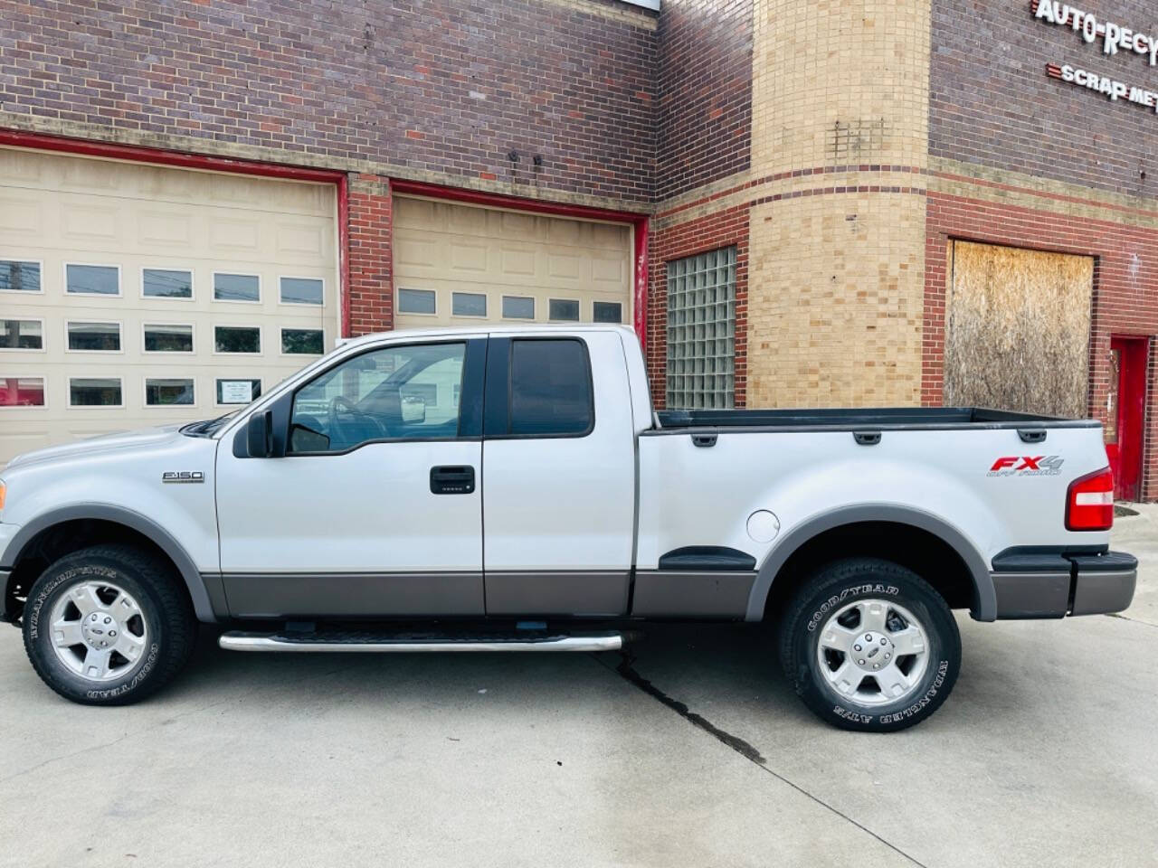 2006 Ford F-150 for sale at American Dream Motors in Winchester, VA