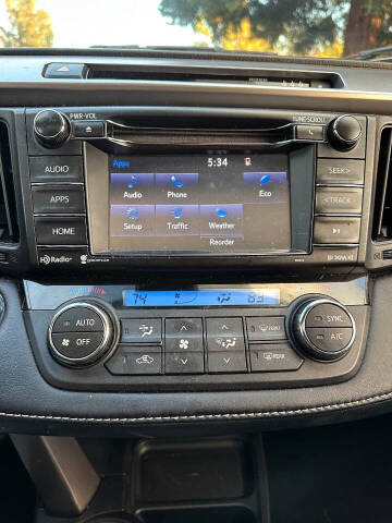 2017 Toyota RAV4 Hybrid XLE