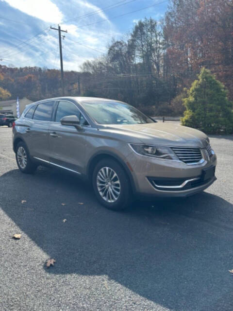 2016 Lincoln MKX for sale at Boardman Brothers Motor Car Company Inc in Pottsville, PA