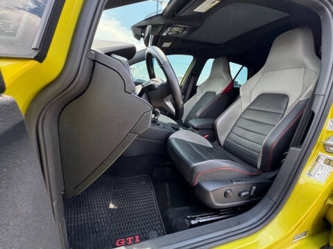 2022 Volkswagen Golf GTI Autobahn