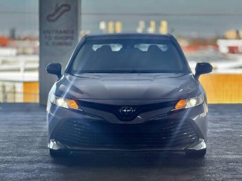 2018 Toyota Camry LE