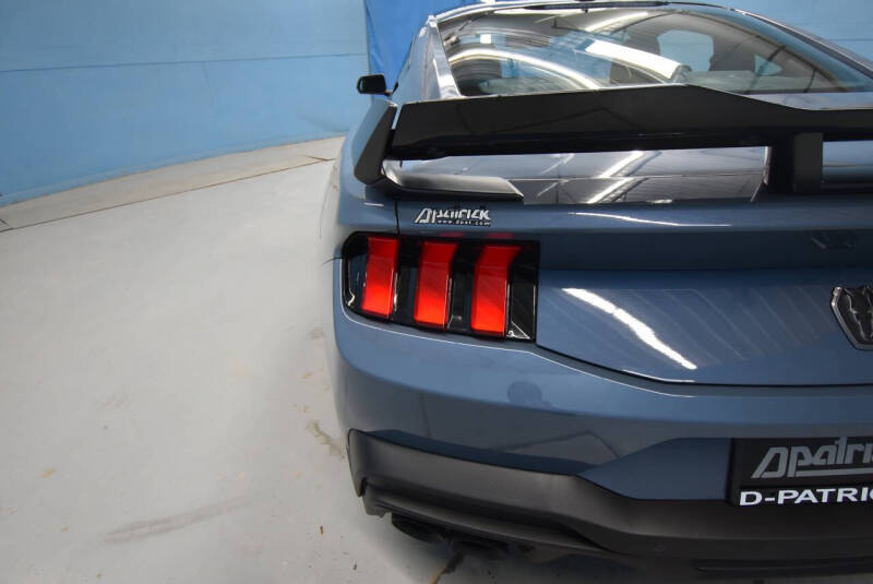 2025 Ford Mustang Dark Horse