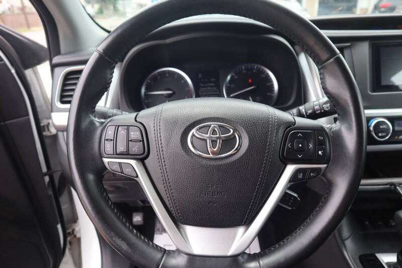 2017 Toyota Highlander