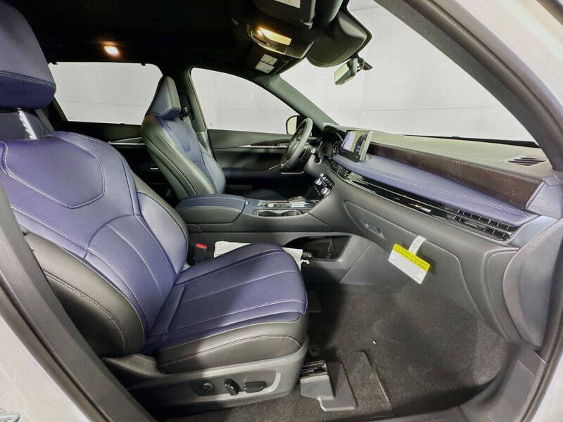 2026 Infiniti QX60 Sport