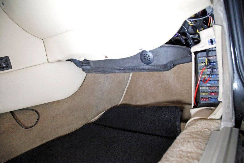 1990 Jaguar XJ-Series XJ6 Vanden Plas