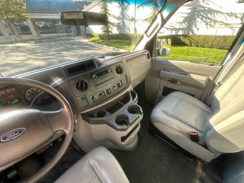 2014 Ford E-Series E-250