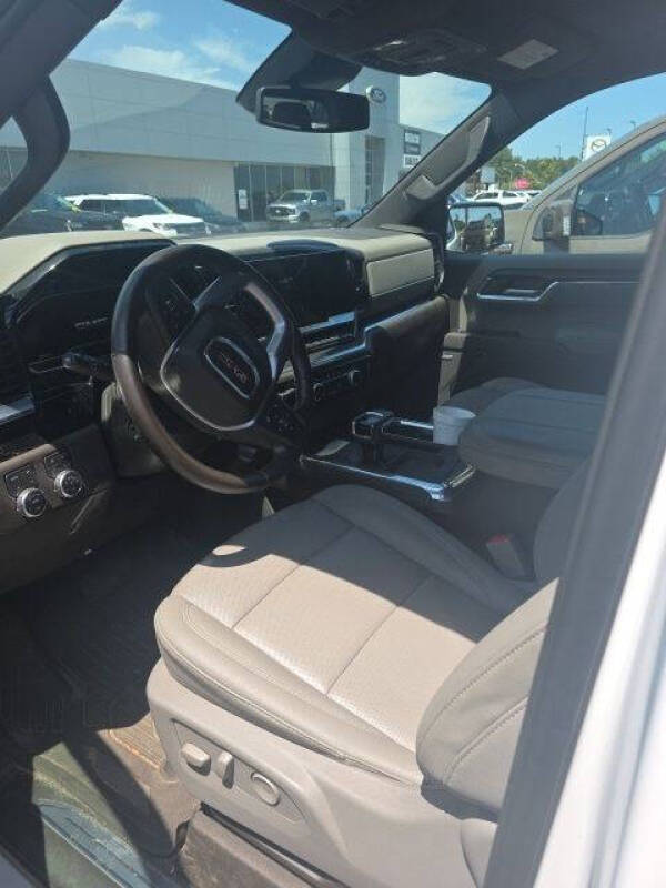 2025 GMC Sierra 1500