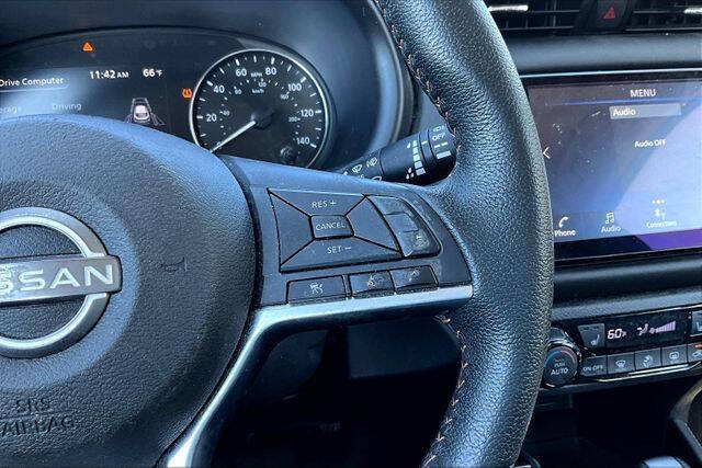 2023 Nissan Kicks SR