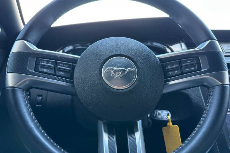 2014 Ford Mustang V6