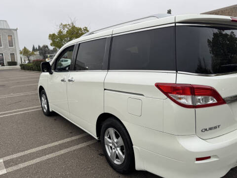 2015 Nissan Quest 3.5 SV