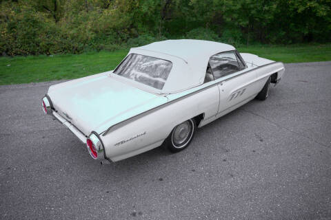 1963 Ford Thunderbird