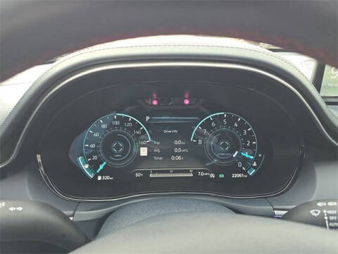 2023 Genesis GV70 2.5T Standard