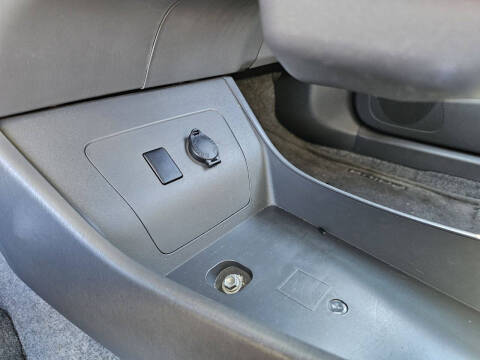 2011 Toyota Prius Two