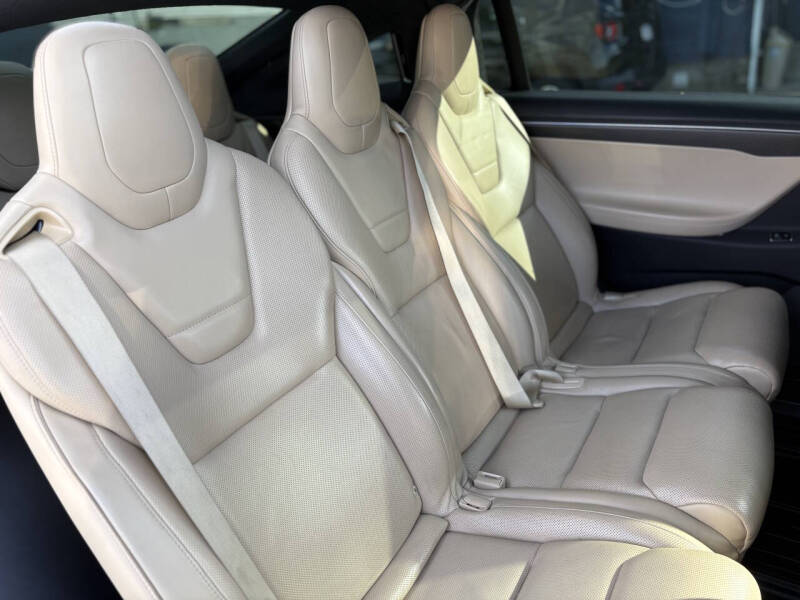 2016 Tesla Model X 90D