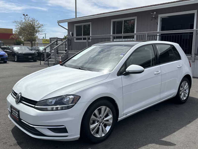 2020 Volkswagen Golf TSI