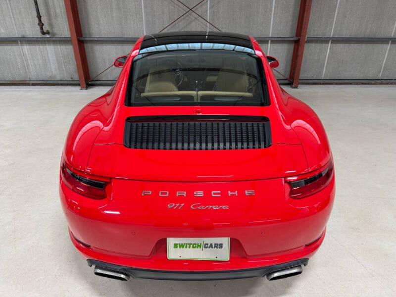 2018 Porsche 911 Carrera