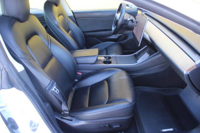 2019 Tesla Model 3 Performance