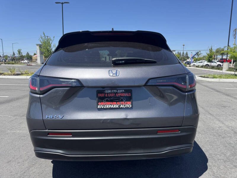 2025 Honda HR-V LX