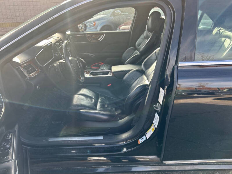 2017 Lincoln Continental Reserve