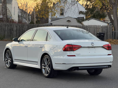 2016 Volkswagen Passat 1.8T R-Line