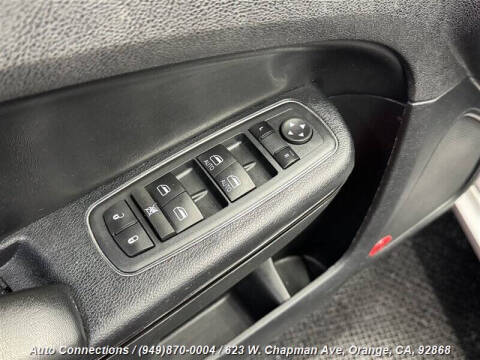 2012 Chrysler 300 S V6