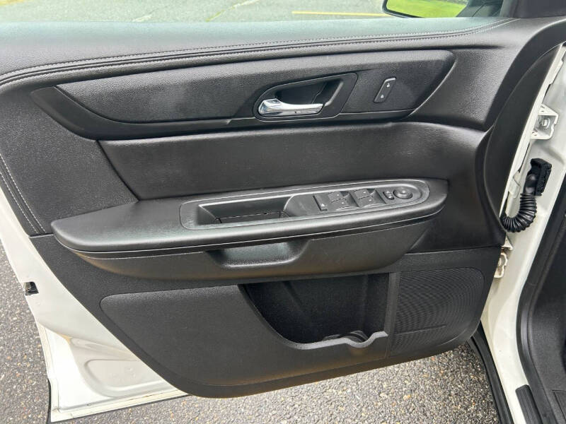 2015 GMC Acadia SLE-2