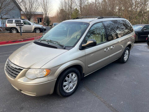2005 Chrysler Town and Country for sale at MJ AUTO BROKER in Alpharetta GA