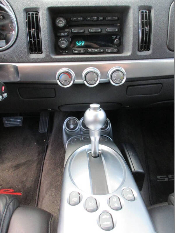 2005 Chevrolet SSR LS