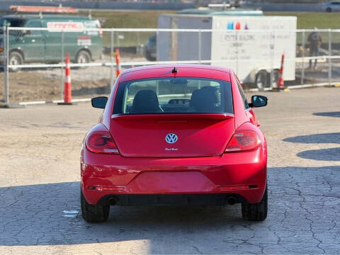 2014 Volkswagen Beetle R-Line