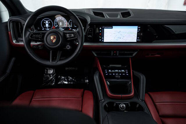 2025 Porsche Cayenne