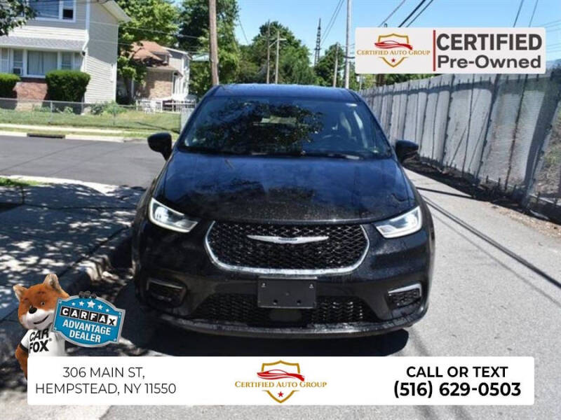 2025 Chrysler Pacifica Select