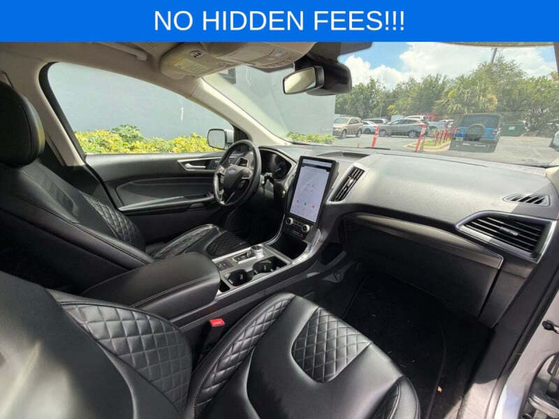 2024 Ford Edge Titanium