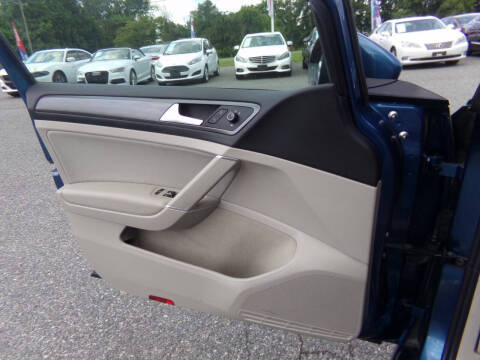 2018 Volkswagen Golf TSI S