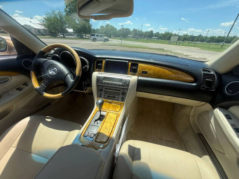 2003 Lexus SC 430