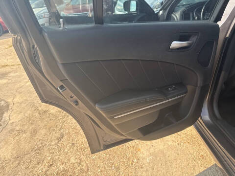 2015 Dodge Charger SXT