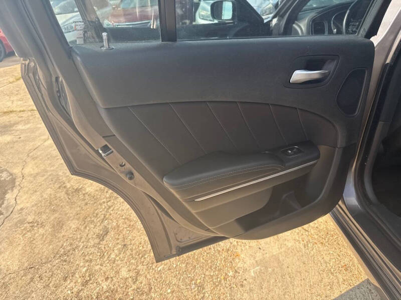 2015 Dodge Charger SXT