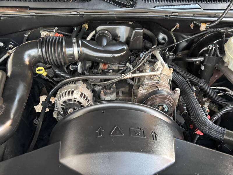 2004 Chevrolet Silverado 1500 Work Truck