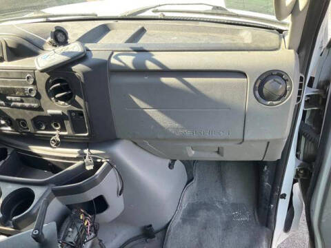 2012 Ford E-Series E-350 SD