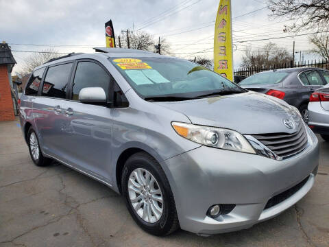 2012 Toyota Sienna for sale at Pioneer Auto Group in Modesto CA