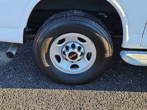 2024 GMC Savana 2500
