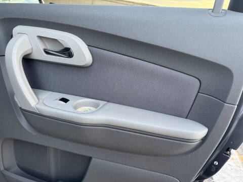 2012 Chevrolet Traverse LS