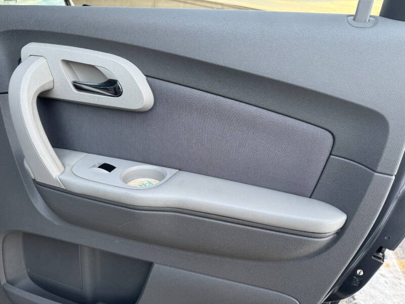 2012 Chevrolet Traverse LS