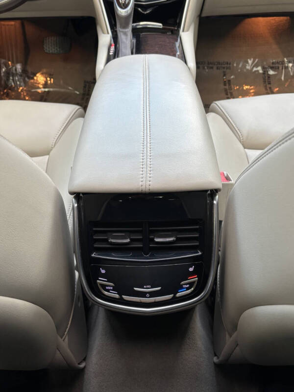 2013 Cadillac XTS Premium Collection