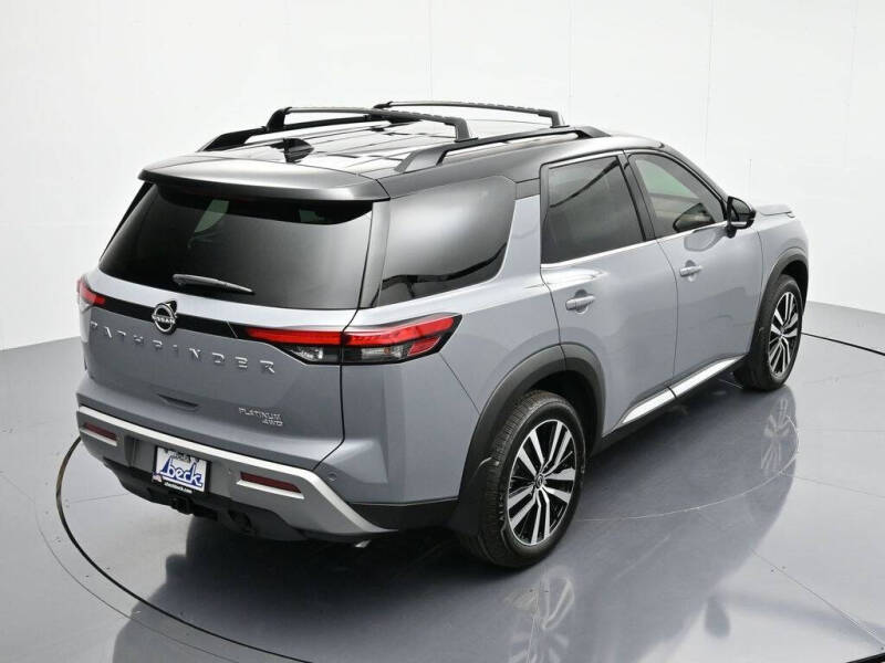 2025 Nissan Pathfinder Platinum