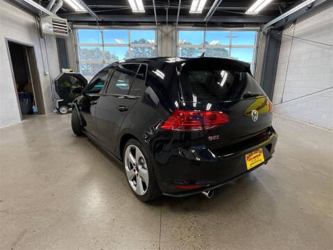 2017 Volkswagen Golf GTI SE