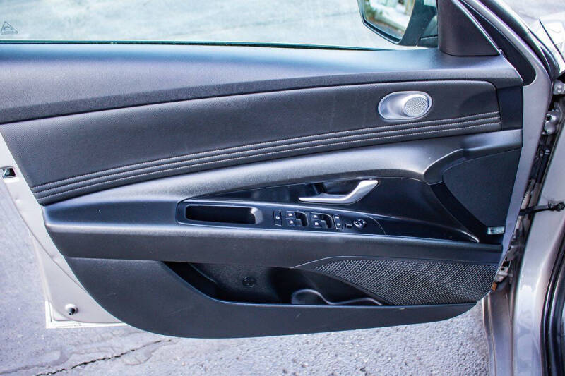 2023 Hyundai Elantra