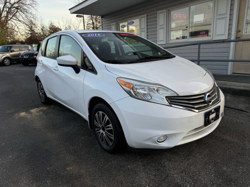 2016 Nissan Versa Note SV photo 13